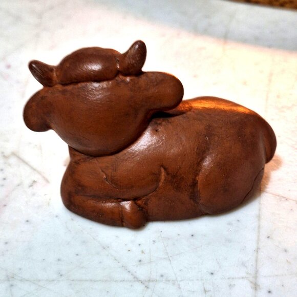 Vintage Ceramic Light Up Nativity Scene With Angel and Baby Jesus Figurines - Picture 5 of 16